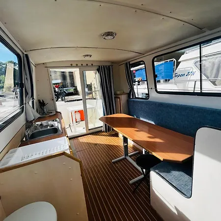船屋 Bateau Unique A Quai - 8 Pers. - Api-1-46-35